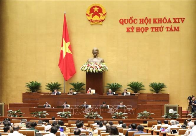 Quốc hội thảo luận tại tổ hai dự án luật và biểu quyết một nghị quyết