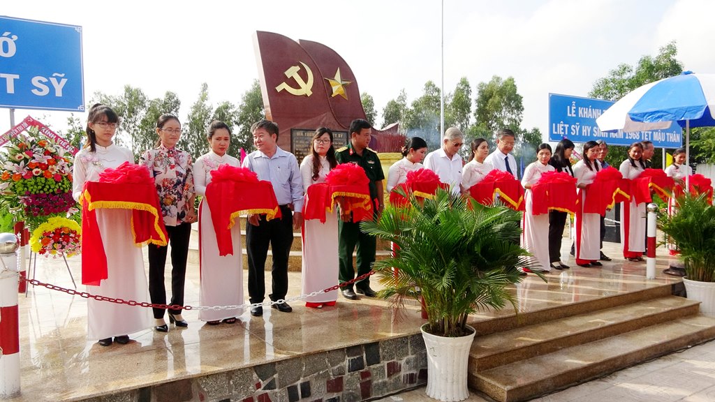 Khánh thành bia tưởng niệm liệt sĩ hy sinh năm 1968