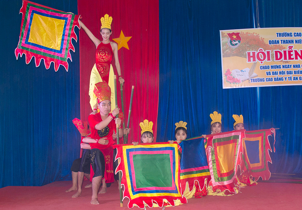 Đoàn Trường Cao đẳng Y tế An Giang tổ chức Hội diễn văn nghệ chào mừng ngày Nhà giáo Việt Nam Đoàn Trường Cao đẳng Y tế An Giang tổ chức Hội diễn văn nghệ chào mừng ngày Nhà giáo Việt Nam