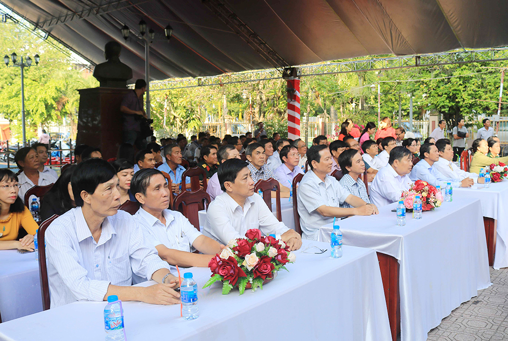 Khai mạc trưng bày chuyên đề “Hội ngộ Di sản văn hóa ba miền” Khai mạc trưng bày chuyên đề “Hội ngộ Di sản văn hóa ba miền”