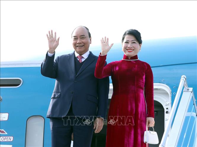 Thủ tướng bắt đầu chương trình tham dự Hội nghị cấp cao kỷ niệm 30 năm Quan hệ đối thoại ASEAN - Hàn Quốc