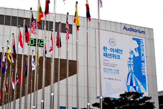 Ký biên bản ghi nhớ về hợp tác phát triển Hàn Quốc-ASEAN