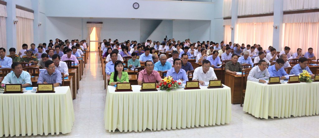 Triển khai Chỉ thị 35 của Bộ Chính trị và Kế hoạch Đại hội Đảng bộ các cấp tiến tới Đại hội lần thứ XI Đảng bộ tỉnh