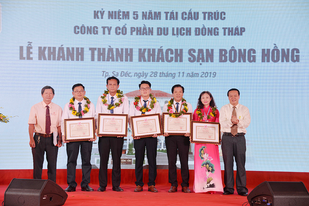 Khánh thành khách sạn Bông Hồng Khánh thành khách sạn Bông Hồng