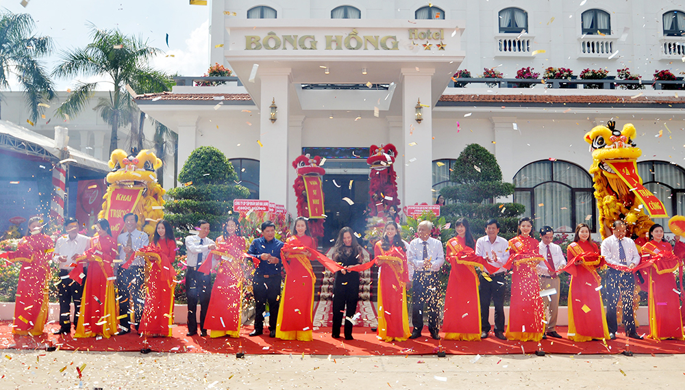 Khánh thành khách sạn Bông Hồng Khánh thành khách sạn Bông Hồng