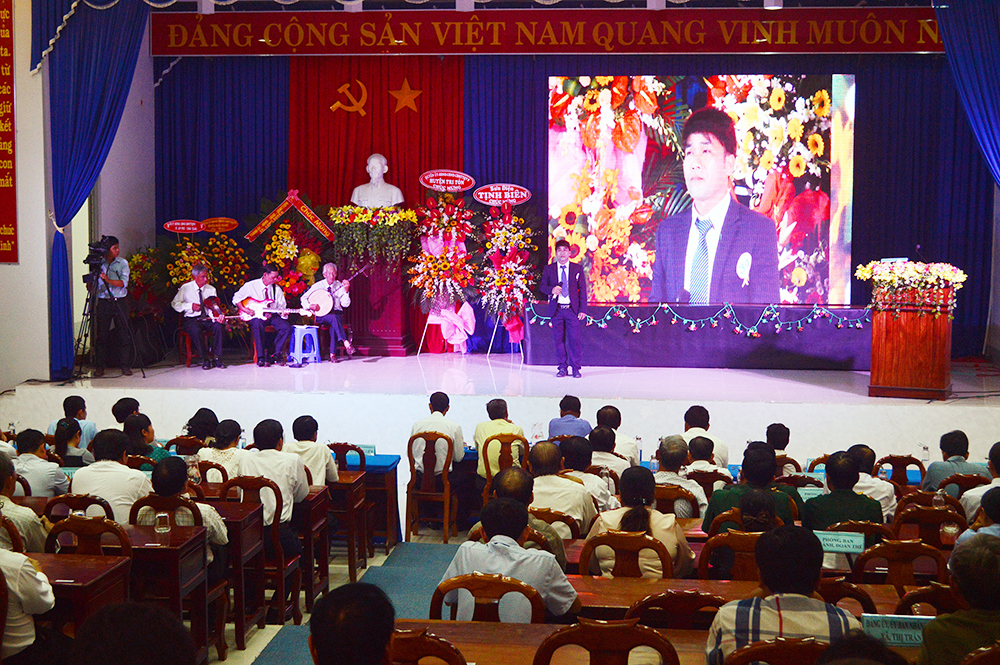 Nhiều hoạt động kỷ niệm 29 năm Ngày truyền thống huyện Tịnh Biên Anh hùng Nhiều hoạt động kỷ niệm 29 năm Ngày truyền thống huyện Tịnh Biên Anh hùng