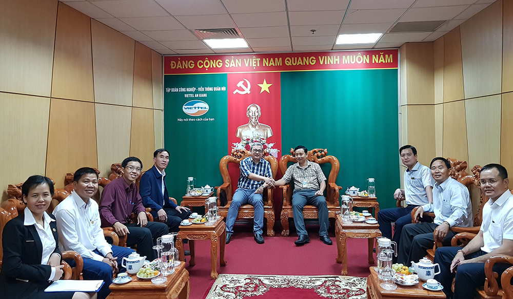 Thẩm định giải thưởng Sao Đỏ đối với 3 doanh nhân An Giang Thẩm định giải thưởng Sao Đỏ đối với 3 doanh nhân An Giang