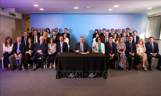 Tổng thống đắc cử Argentina công bố thành phần nội các mới
