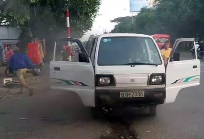 Bộ GD&ĐT yêu cầu đôn đốc, rà soát việc đưa đón học sinh bằng xe ô tô