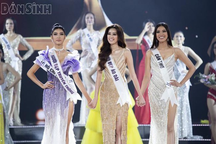 Nguyễn Trần Khánh Vân đăng quang hoa hậu hoàn vũ Việt Nam 2019