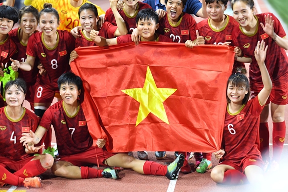 Ngày thi đấu thứ 9: Cuộc đua giành vị trí thứ 2