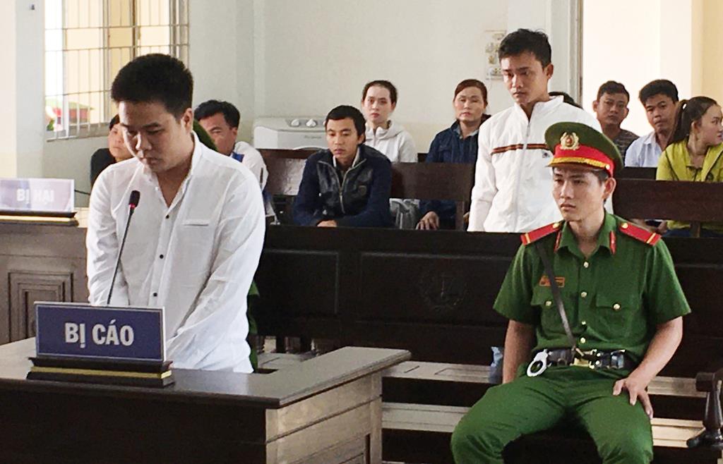 Quanh co vẫn không thoát tội