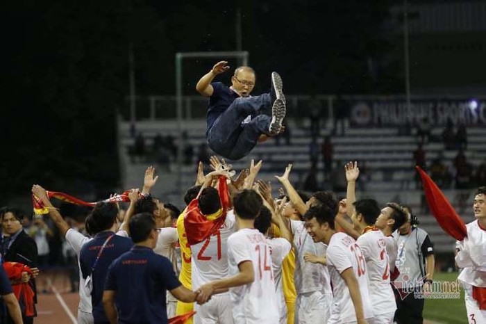 U22 Việt Nam thắng giòn U22 Indonesia: Khí chất làm nên chiến công
