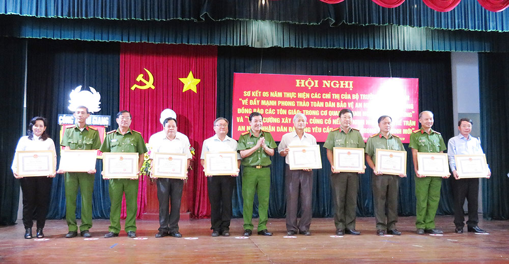 Phát huy hiệu quả phong trào “Toàn dân bảo vệ an ninh Tổ quốc”