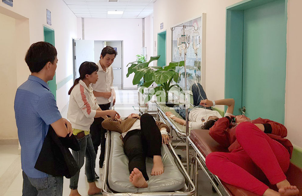 Bệnh viện Đa khoa Trung tâm An Giang cấp cứu công nhân ở TP. Cần Thơ bị ngộ độc thực phẩm tập thể