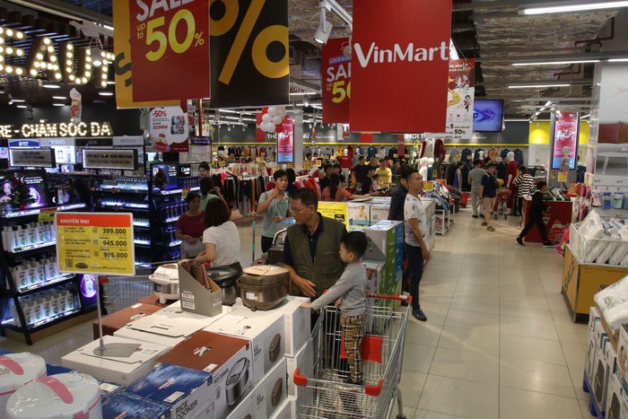 CPI tăng cao cuối năm, kiểm soát giá cả thận trọng