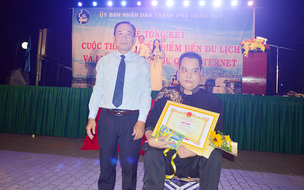 Tổng kết Cuộc thi “Tìm hiểu điểm đến du lịch và lịch sử Châu Đốc” qua internet năm 2019 Tổng kết Cuộc thi “Tìm hiểu điểm đến du lịch và lịch sử Châu Đốc” qua internet năm 2019