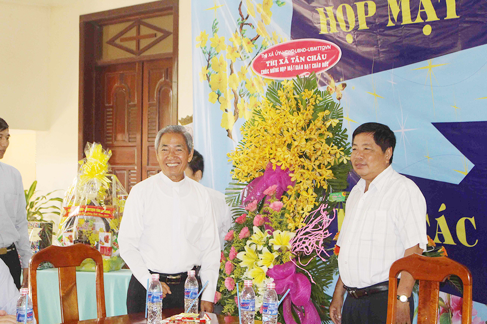 Phó Bí thư Thường trực Tỉnh ủy Võ Anh Kiệt dự Họp mặt truyền thống Giáo hạt Châu Đốc 2019 Phó Bí thư Thường trực Tỉnh ủy Võ Anh Kiệt dự Họp mặt truyền thống Giáo hạt Châu Đốc 2019