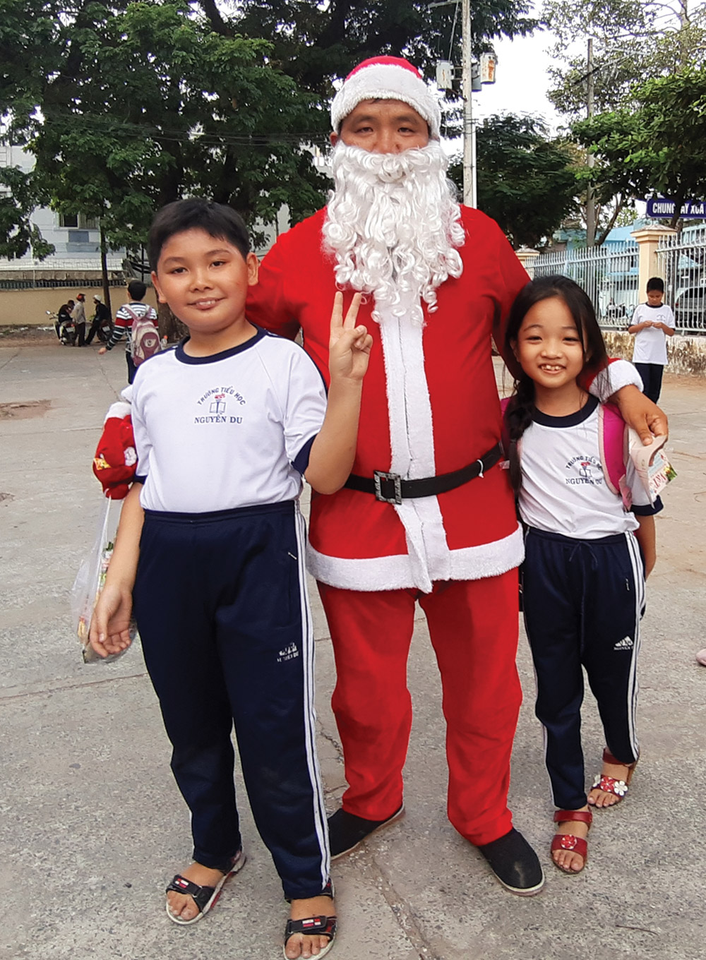 “Ông già Noel” thời @!