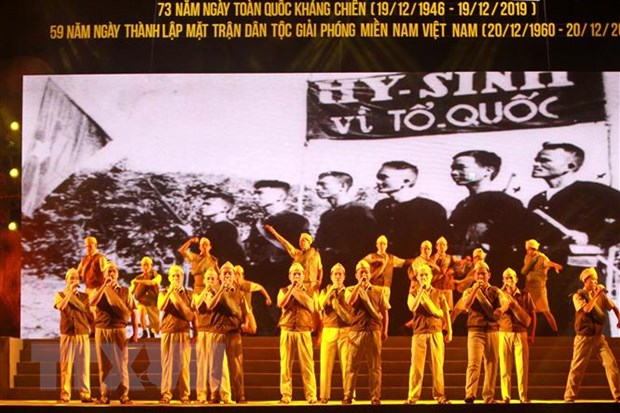 Chương trình nghệ thuật 'Sáng mãi truyền thống Bộ đội Cụ Hồ'
