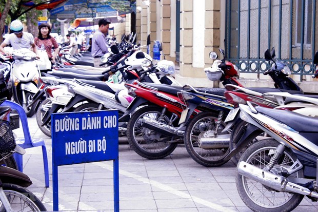 Hà Nội phát hiện, xử lý nhiều bãi xe vi phạm trong dịp Tết Dương lịch
