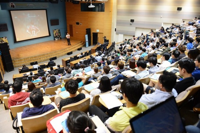 Điều kiện để các trường đại học liên kết thành đại học