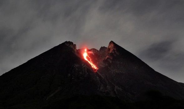 Indonesia: Núi lửa Merapi tỉnh giấc đe dọa cuộc sống người dân