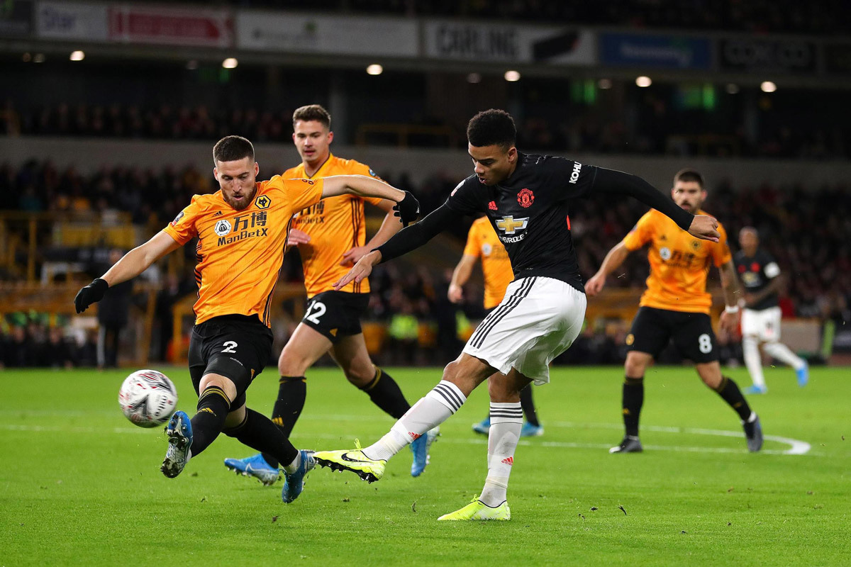 MU đại chiến Man City, Solskjaer nếu có thể hãy... nổi điên