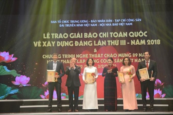 57 tác phẩm đoạt Giải Búa liềm Vàng