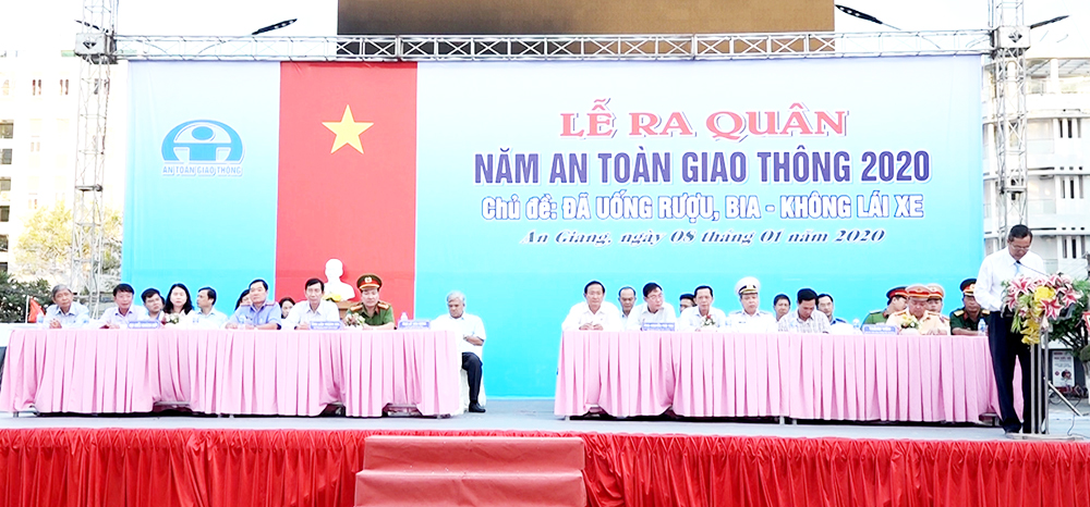 Ra quân “Năm an toàn giao thông năm 2020”