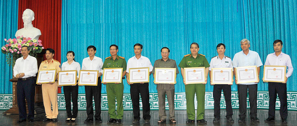Ban An toàn giao thông, Ban Chỉ đạo 138 và Ban Chỉ đạo 389 tỉnh tổng kết công tác năm 2019, triển khai nhiệm vụ năm 2020