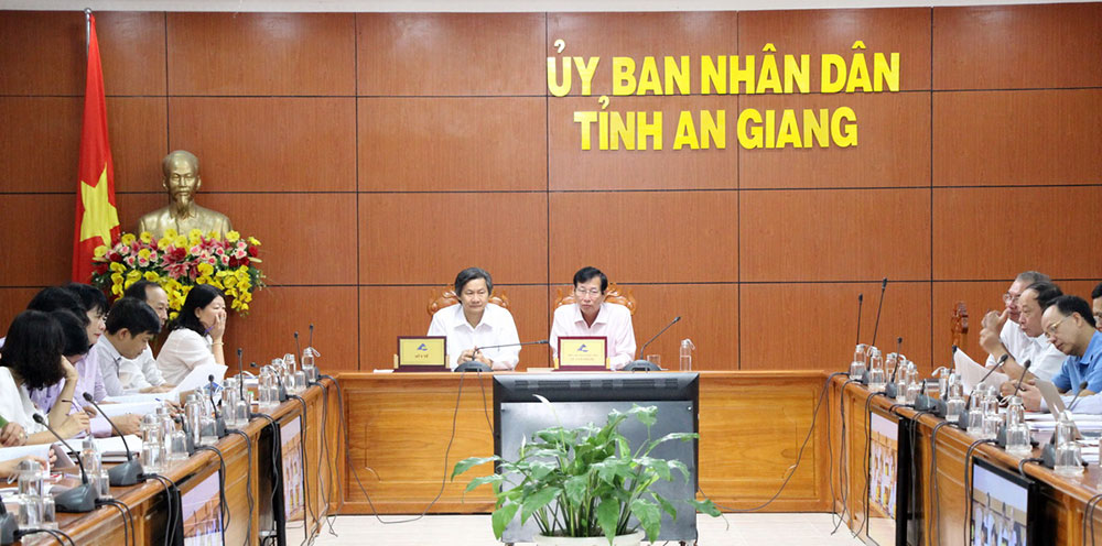 Tăng cường tuyên truyền, vận động và xử lý nghiêm các hành vi vi phạm an toàn thực phẩm