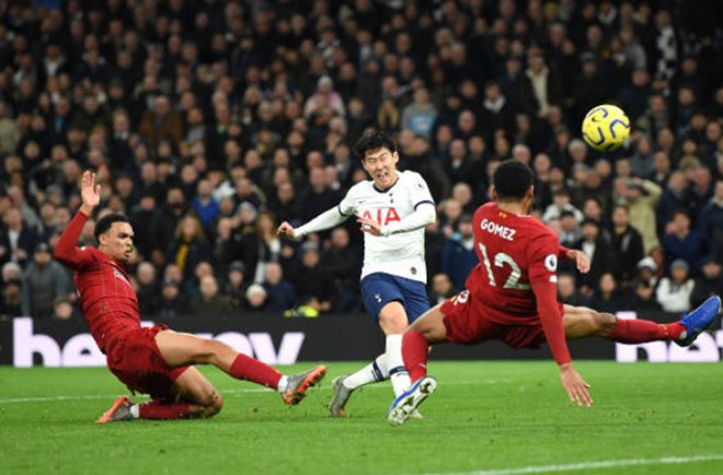 Firmino kết liễu Tottenham, Liverpool chạm 1 tay vào chức vô địch EPL