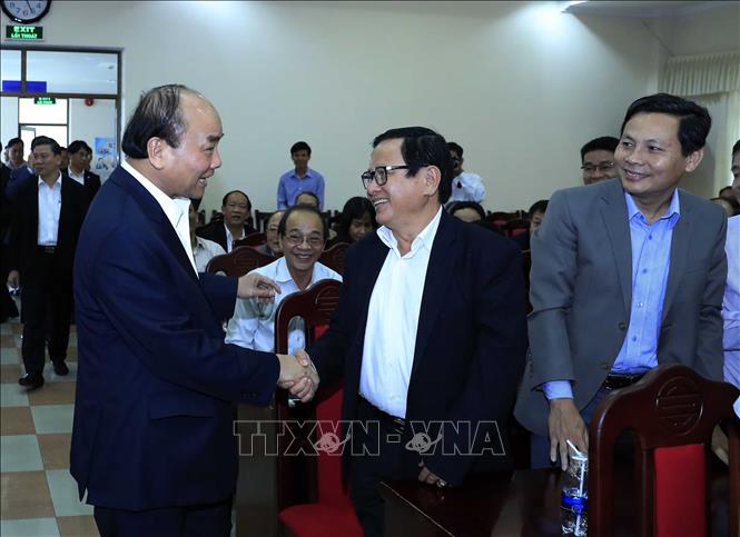 Thủ tướng: Thực hiện dân chủ phải đi liền với giữ vững kỷ cương, pháp luật