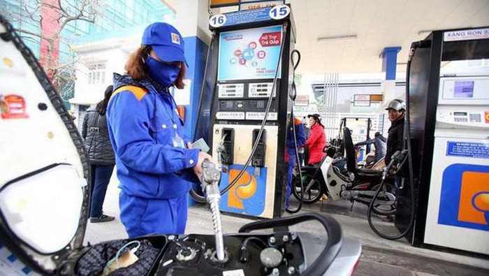 Xăng sẽ tăng giá vào ngày mai 15-1?