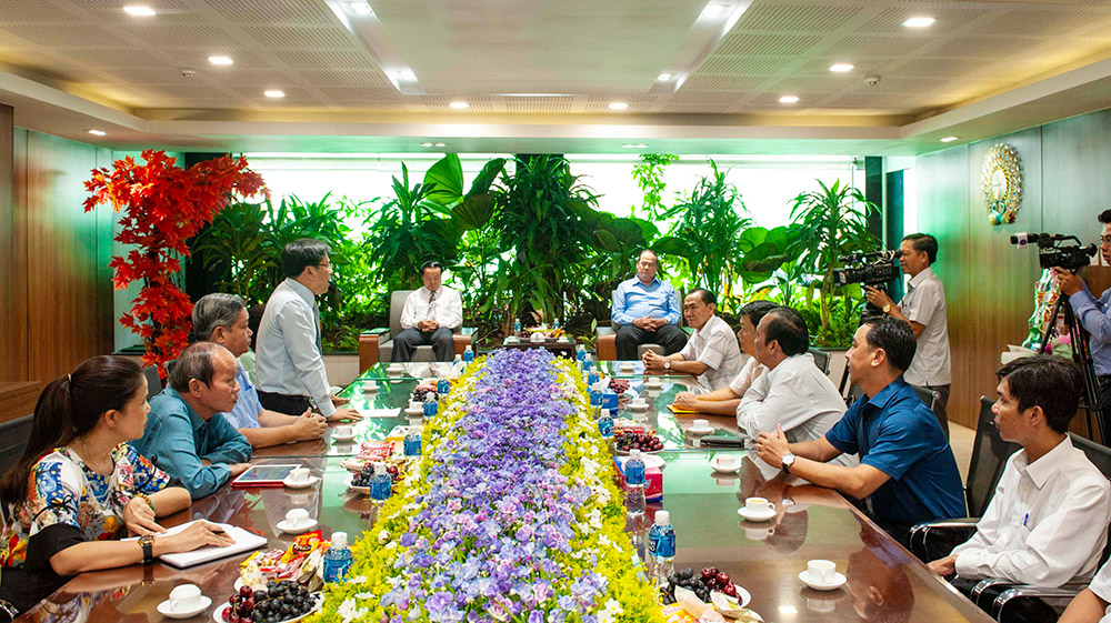 Chủ tịch UBND tỉnh An Giang Nguyễn Thanh Bình chúc Tết các doanh nghiệp tiêu biểu