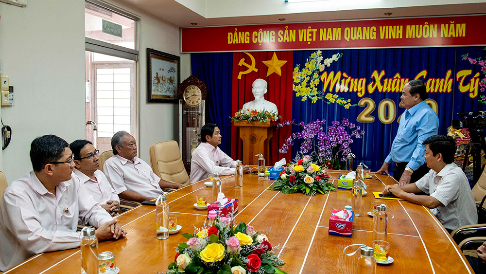 Chủ tịch UBND tỉnh An Giang Nguyễn Thanh Bình chúc Tết các doanh nghiệp tiêu biểu