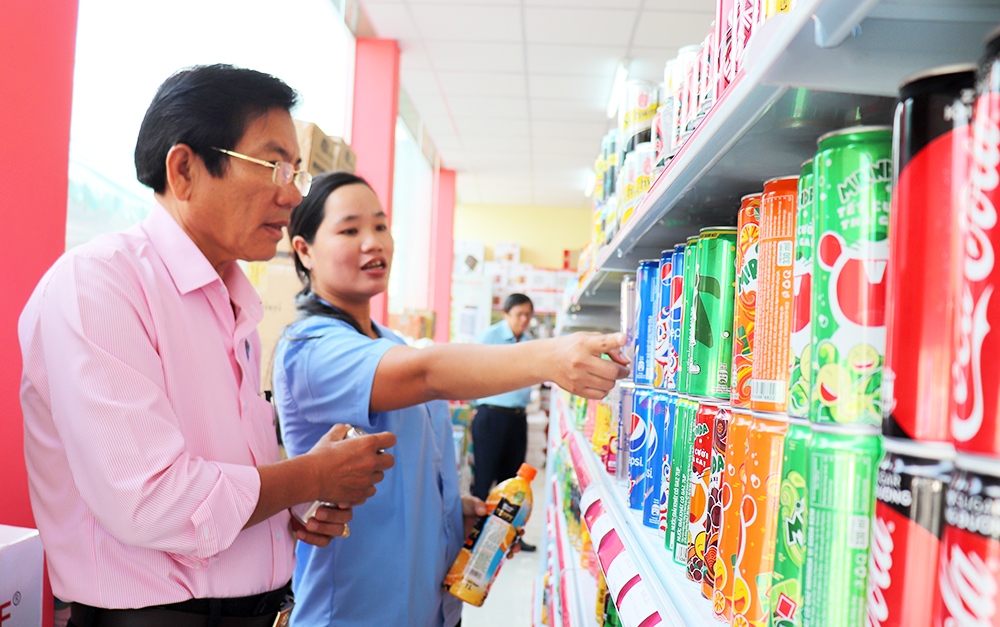 Khai trương “Cửa hàng tiện ích Công đoàn”