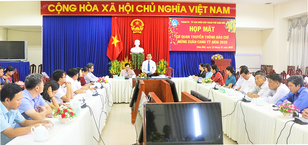 TP. Châu Đốc khai trương vận hành Cổng du lịch thông minh và hệ thống quản lý lưu trú trực tuyến