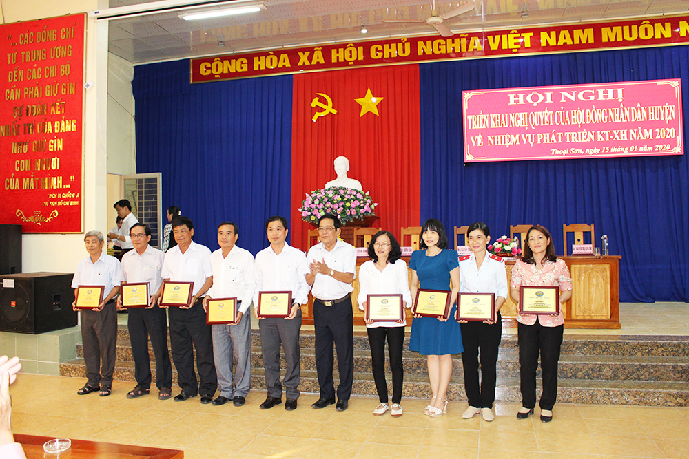 Triển khai Nghị quyết HĐND huyện Thoại Sơn về phát triển kinh tế - xã hội năm 2020
