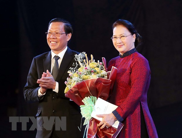 Chủ tịch Quốc hội dự lễ kỷ niệm 60 năm Bến Tre Đồng Khởi
