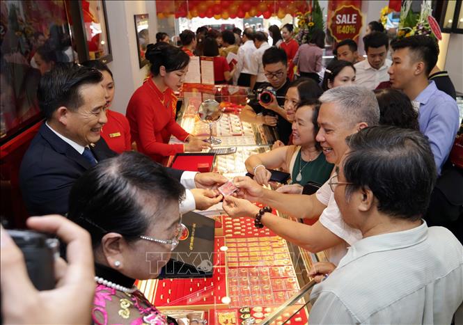 Giá vàng trong nước giảm nhẹ
