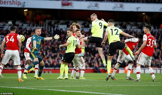 Premier League: Chelsea 'nếm trái đắng,' Man City hòa kịch tính