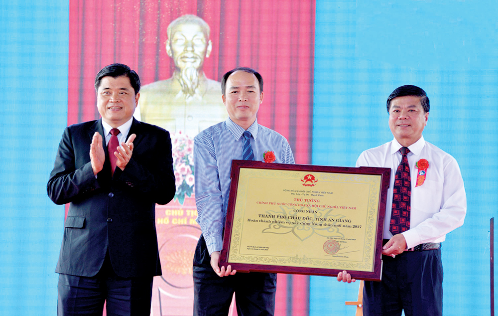 Châu Đốc vững tin trên con đường đổi mới và hội nhập