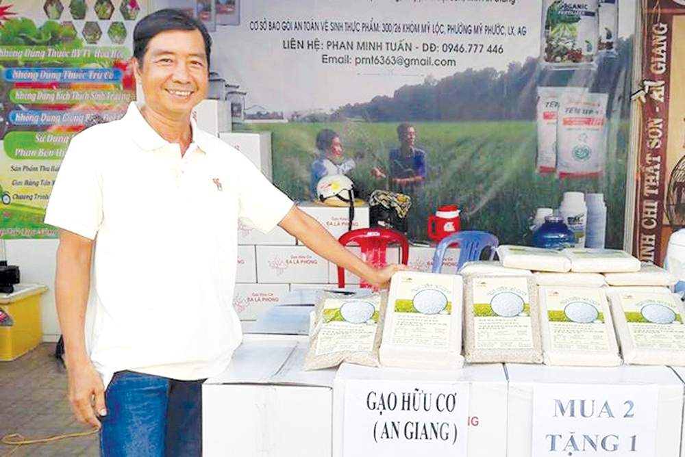 Gieo hy vọng trên những đồng lúa sạch