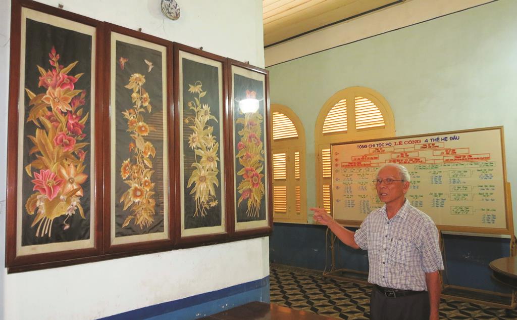 Chơi tranh ngày Tết
