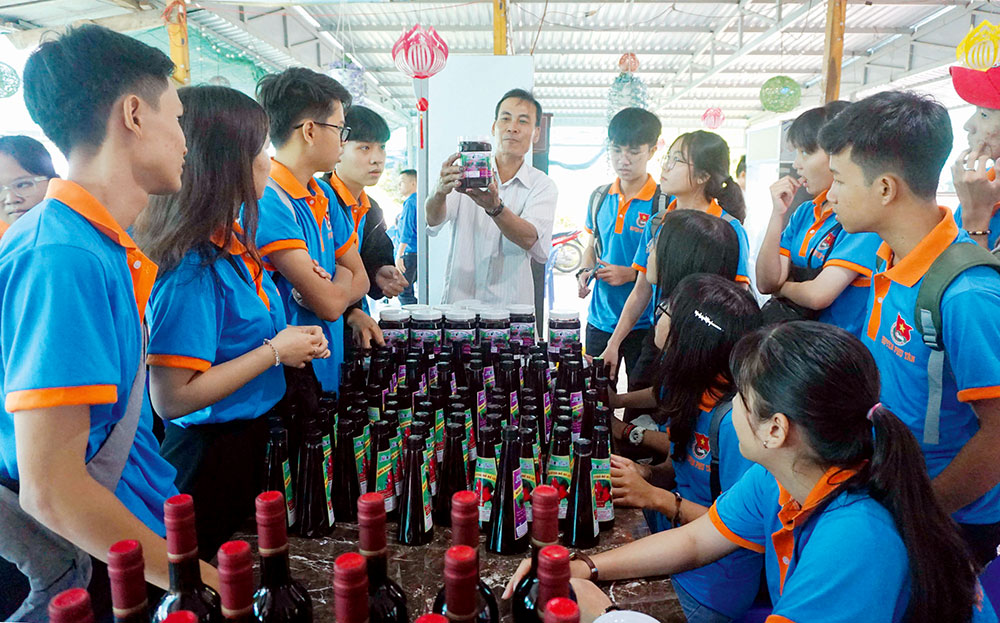 Gặt hái “quả ngọt” trên đất cù lao