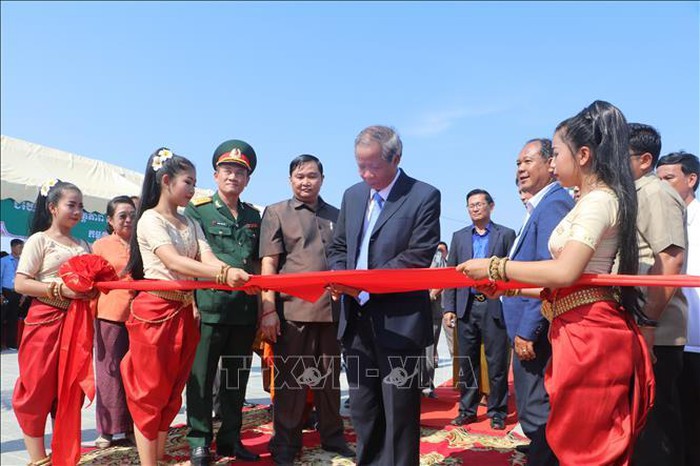 Khánh thành Đài Hữu nghị Việt Nam - Campuchia tỉnh Kampong Cham