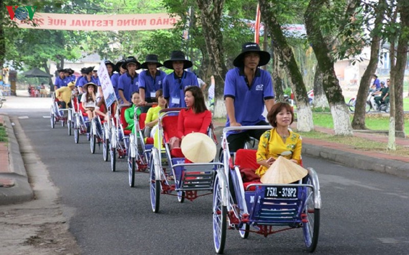 Nét đẹp xích lô Huế