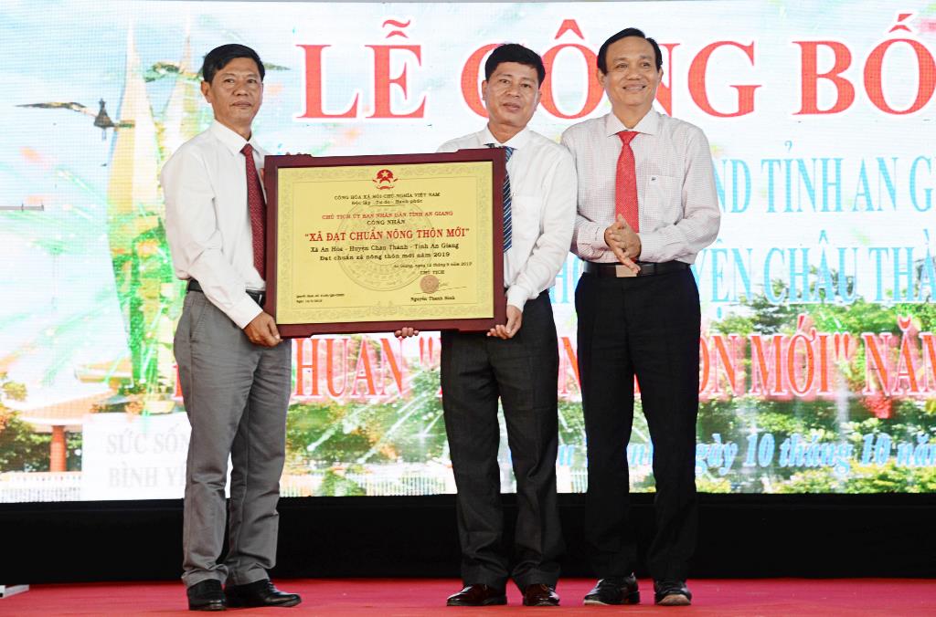 Mùa xuân trên xã nông thôn mới